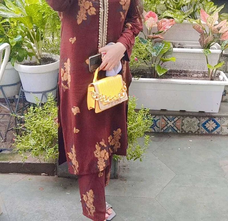 stylish Brown kurta set with puffed sleeves