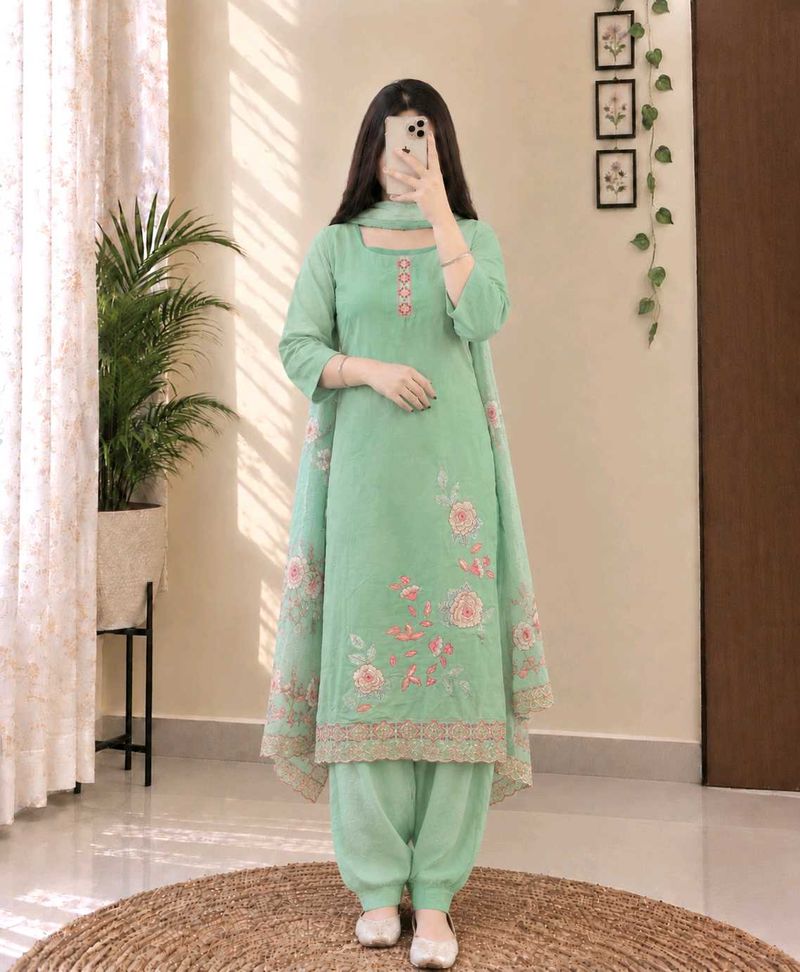 Elegant Salwar suit with dupatta