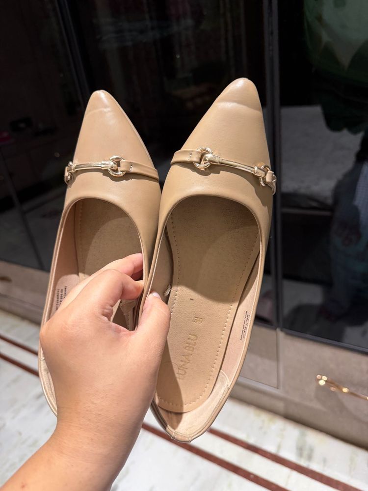 Nude Pointed Toe Flats