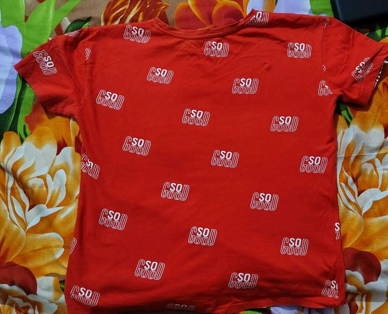 Red tshirt