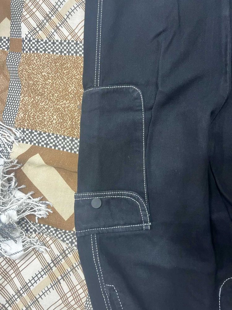 black cargo pants