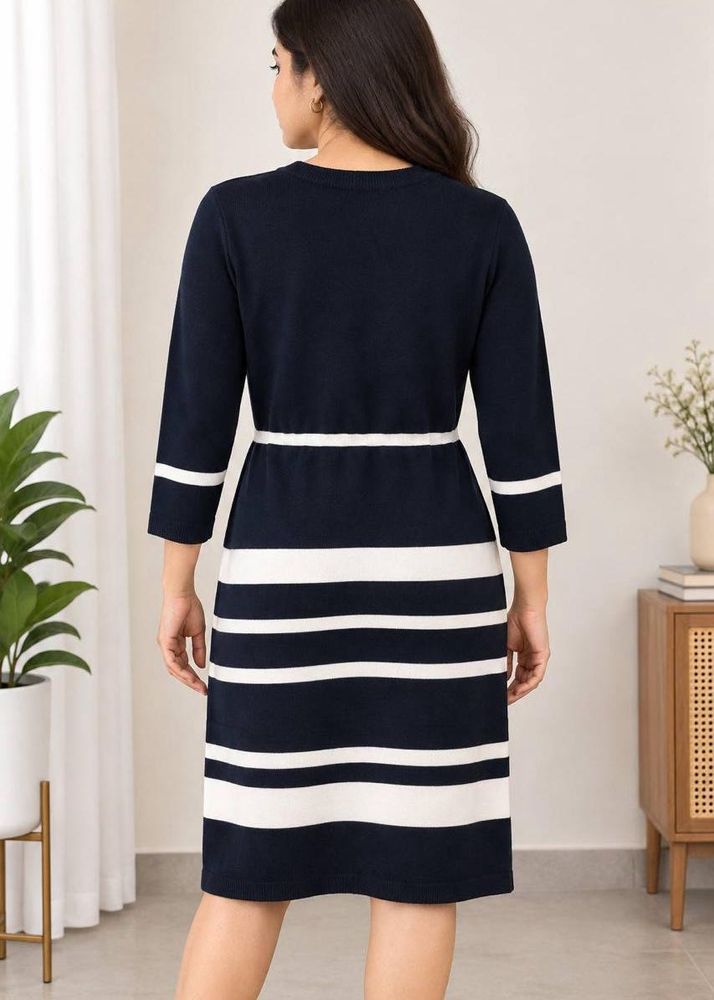 Chic Black &amp; White Striped Knit Dress