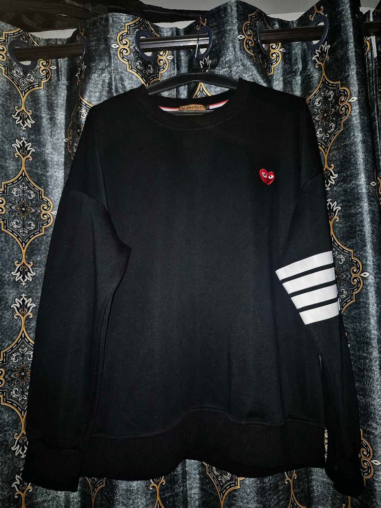 Oversized Black Crewneck Sweatshirt