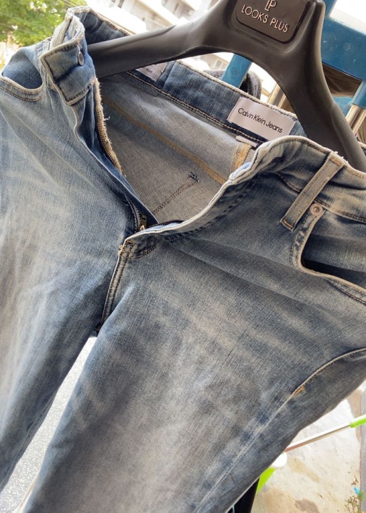 Calvin Klein Jeans - Light Wash Denim