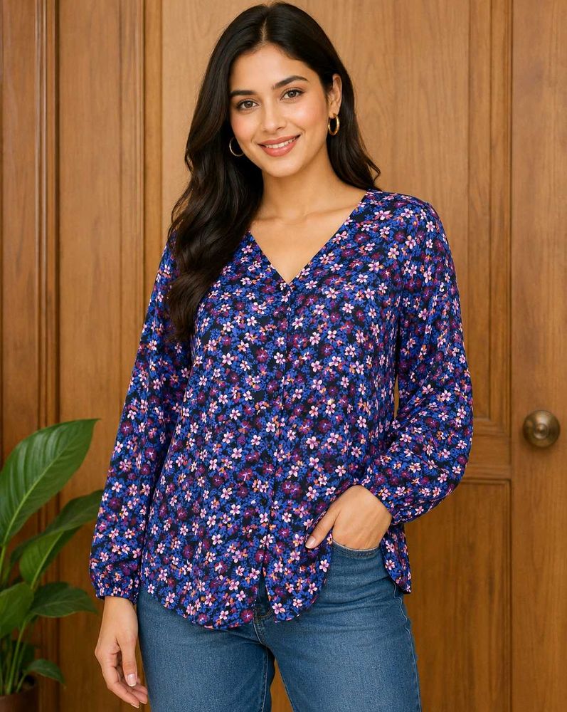 Chic Floral Print V-Neck Blouse