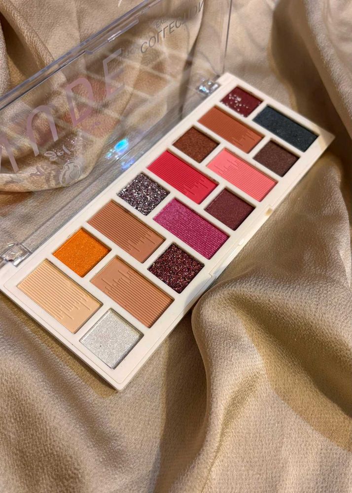 nude, glitter shimmer eyeshadow palette