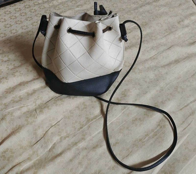 Chic Quilted Drawstring Bucket Bag
