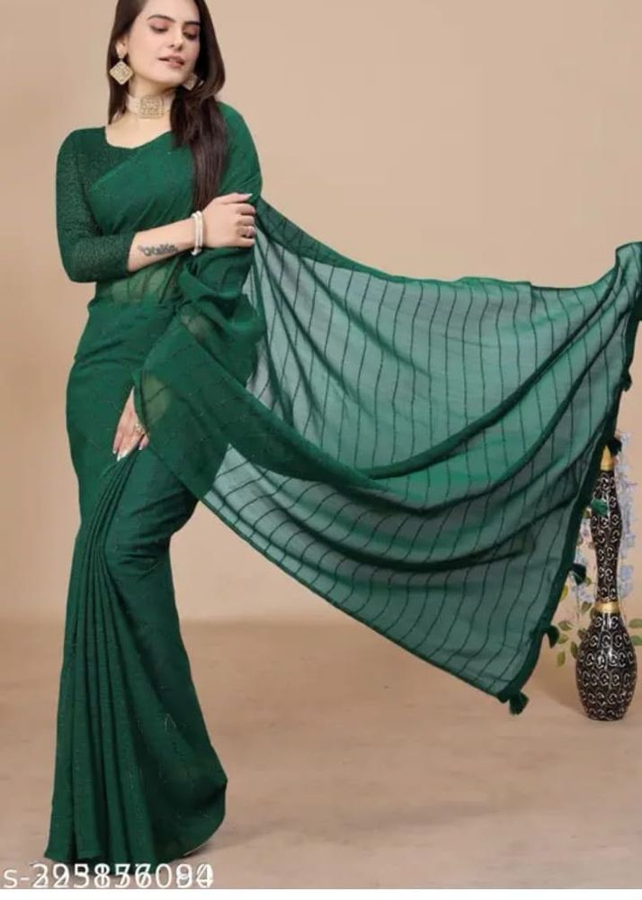Elegant Emerald Green saree with Tassels and blous