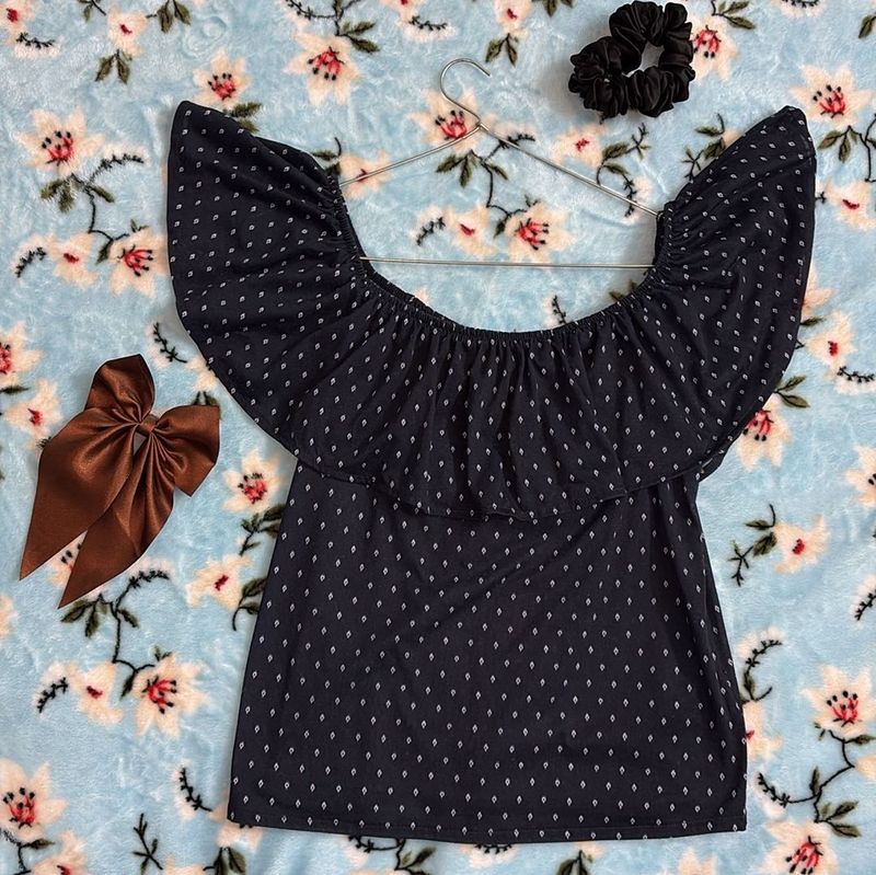 H&amp;M - New Off Shoulder Navy Top with White Prints