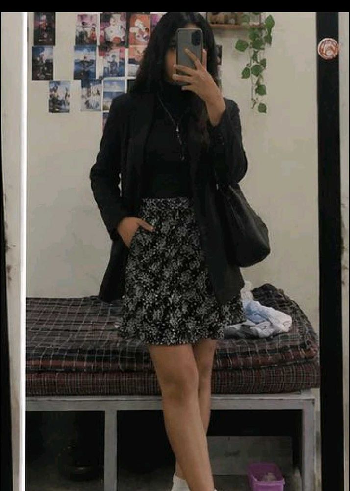 Chic Black &amp; White Skirt