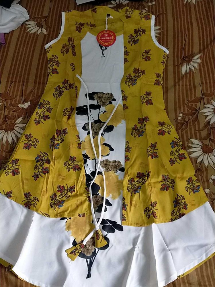 Stylish Yellow Floral Kurta Set