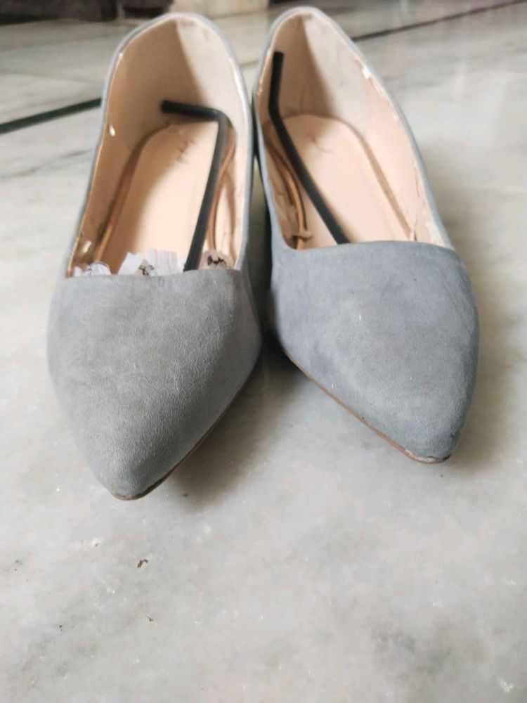 Elegant Grey Suede Block Heels size 40