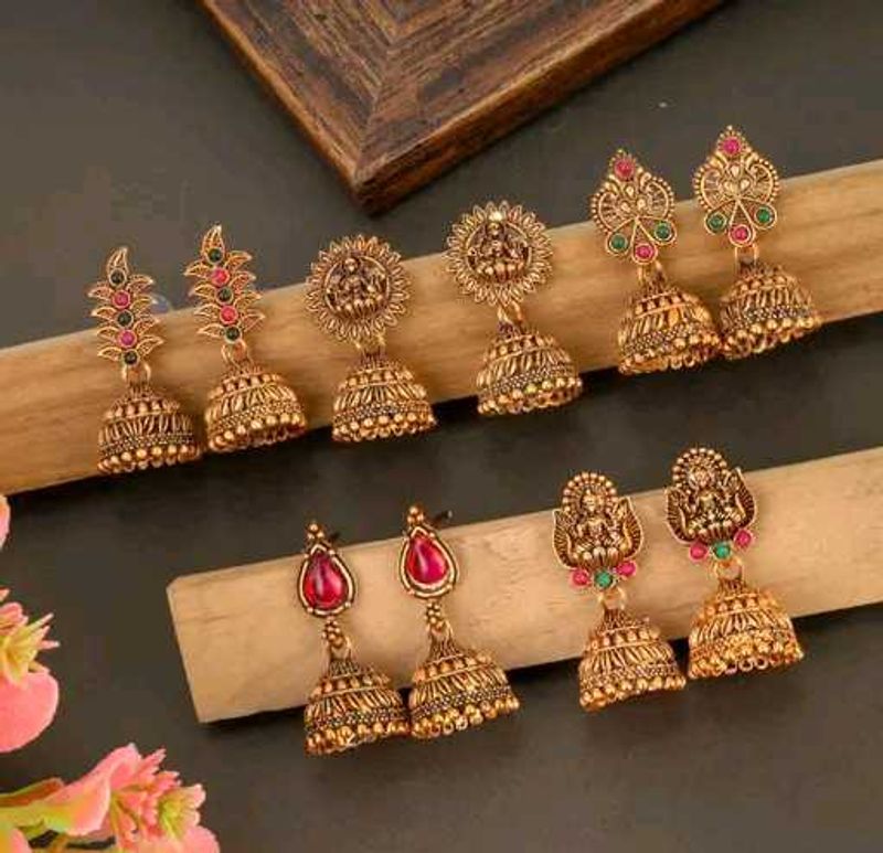 pack of 5 Beautiful Jhumka Earrings Set