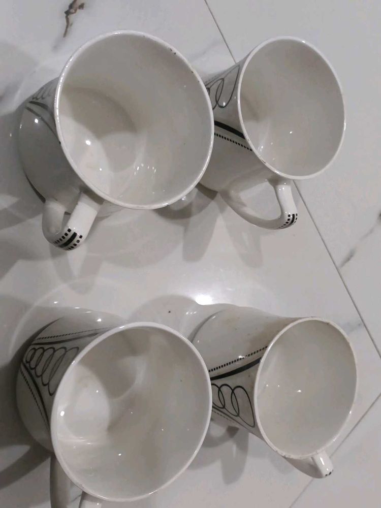Set of 4 White Ceramic Mugs
