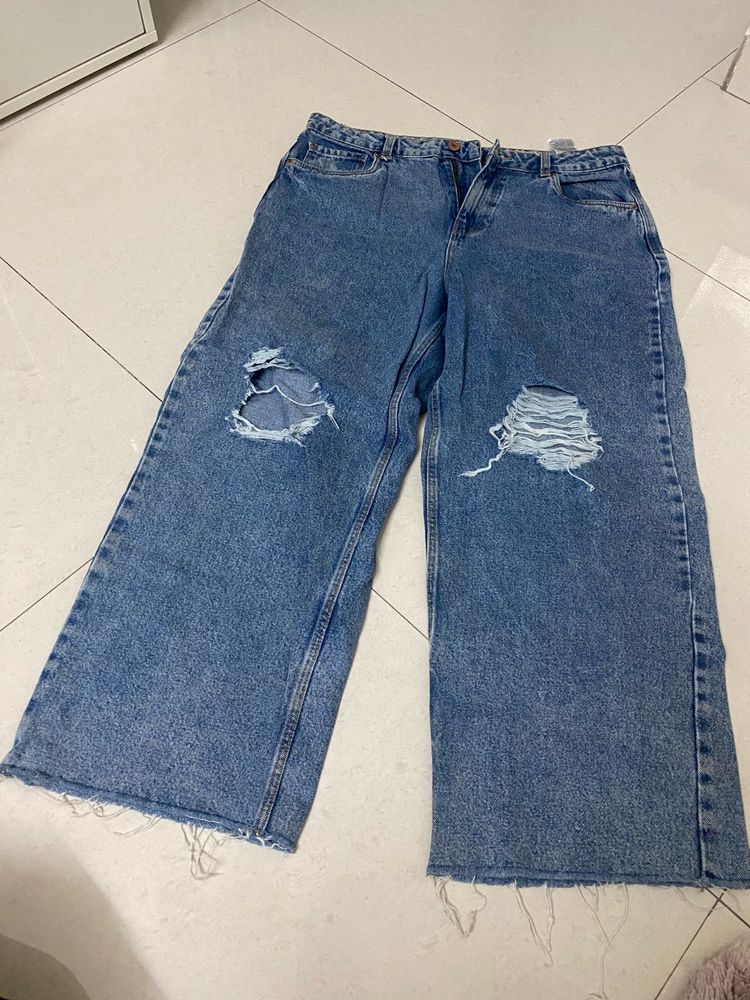 Ripped Wide Leg Jeans
