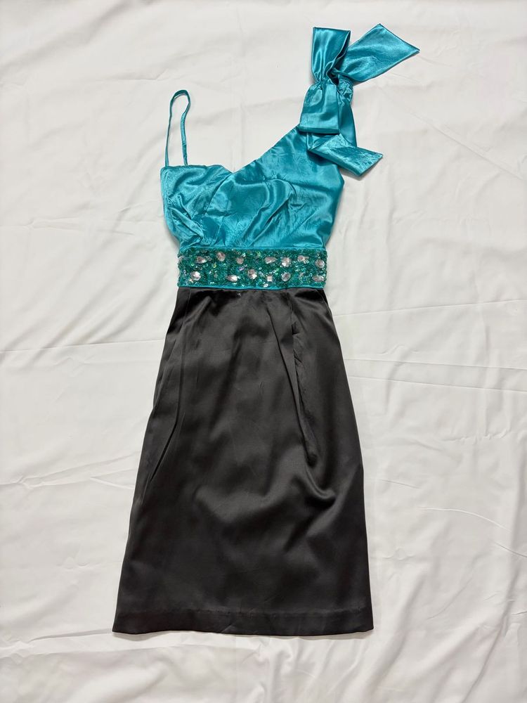 ✨SALE✨Stylish One-Shoulder Teal Dress