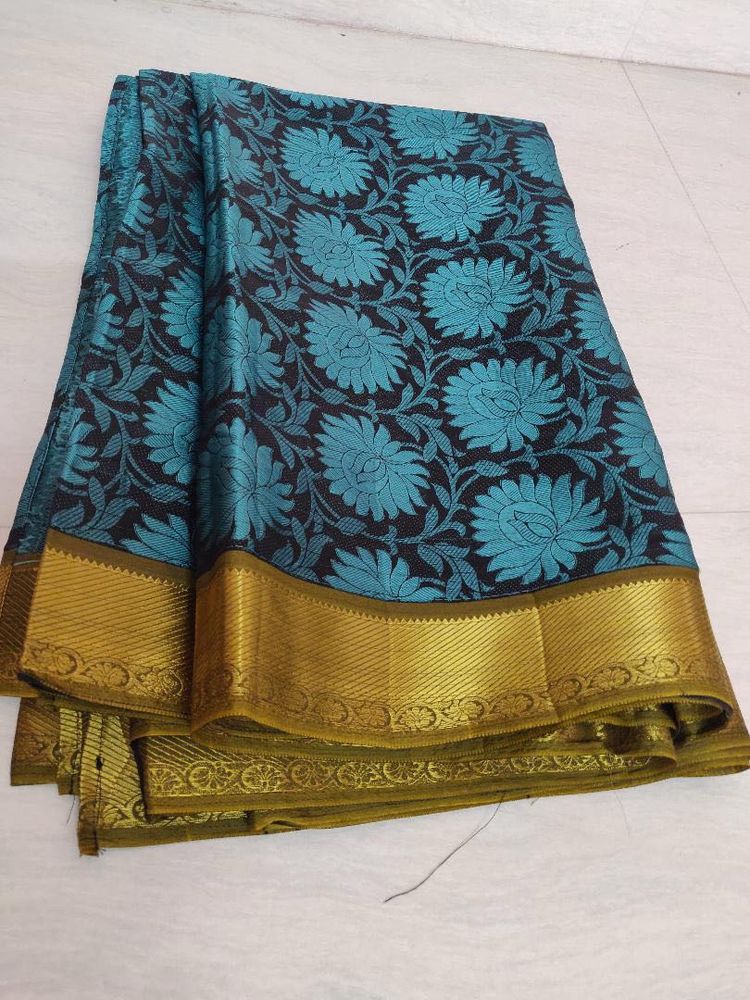 Beautiful Teal Floral Saree