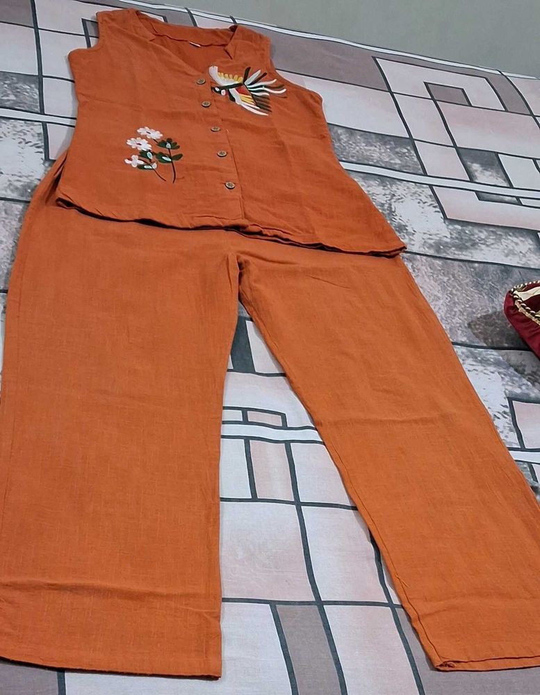 Sell Trending Cord Set