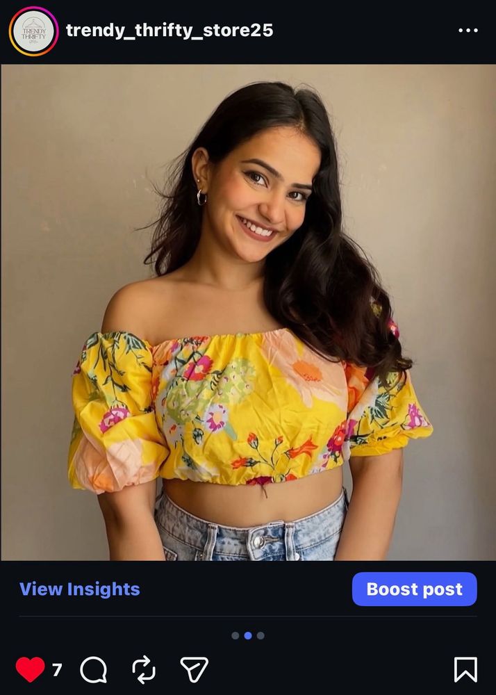 Chic Off-Shoulder Floral Crop Top