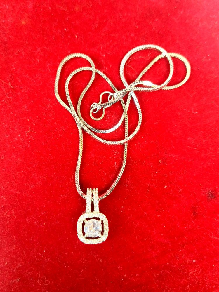 American Diomond With Silver Colour Chain