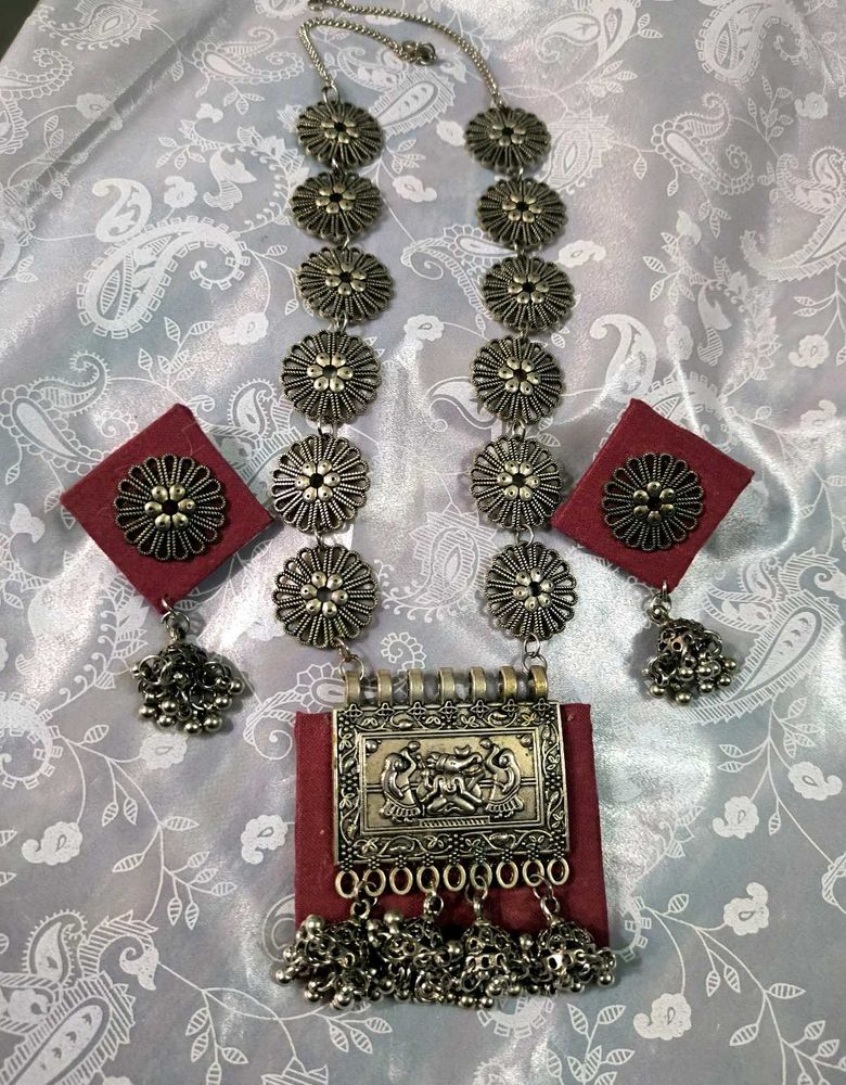 Oxidized Maroon Neck Set 💝