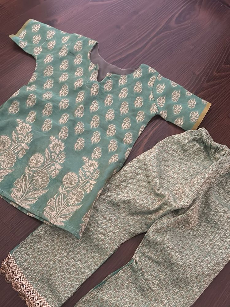 Beautiful Teal Kurta Set