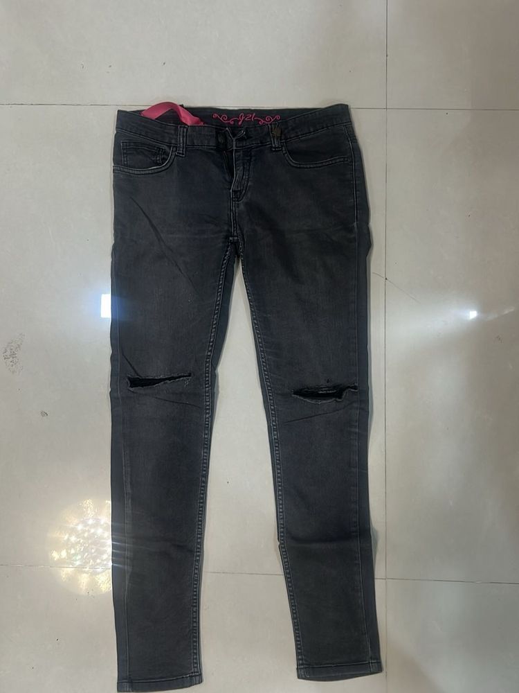 Stylish Grey Ripped Jeans
