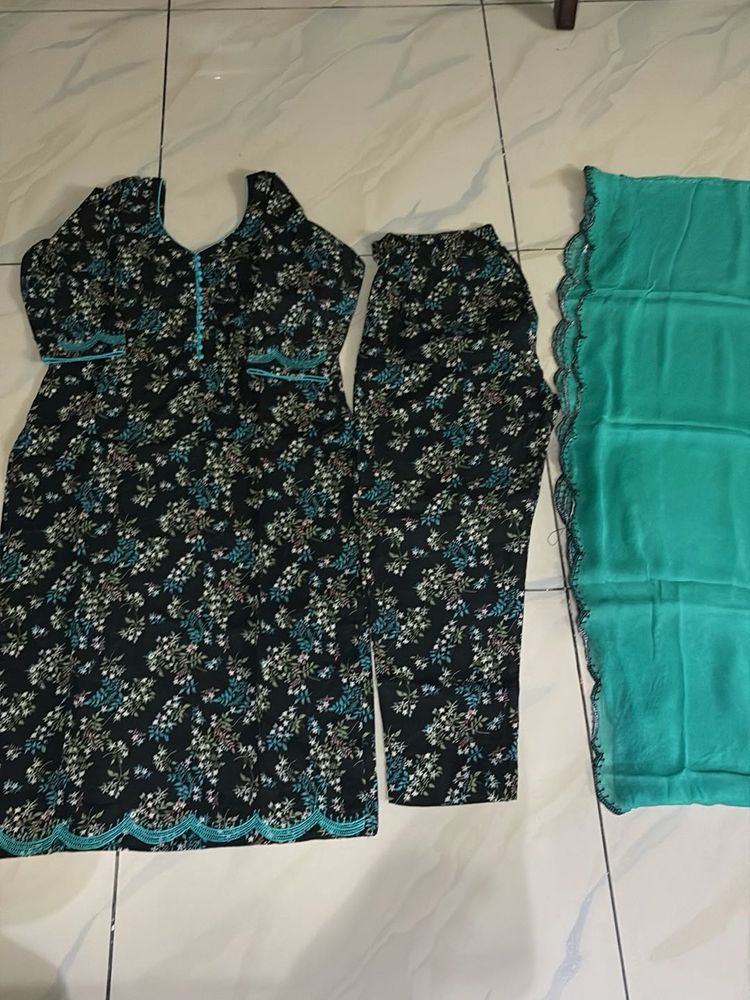 Floral Kurta Set with Dupatta