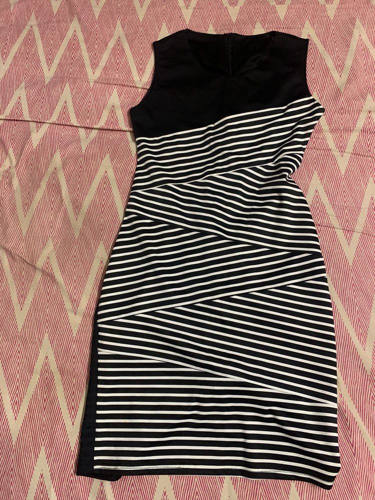 Striped Sleeveless Sheath Dress
