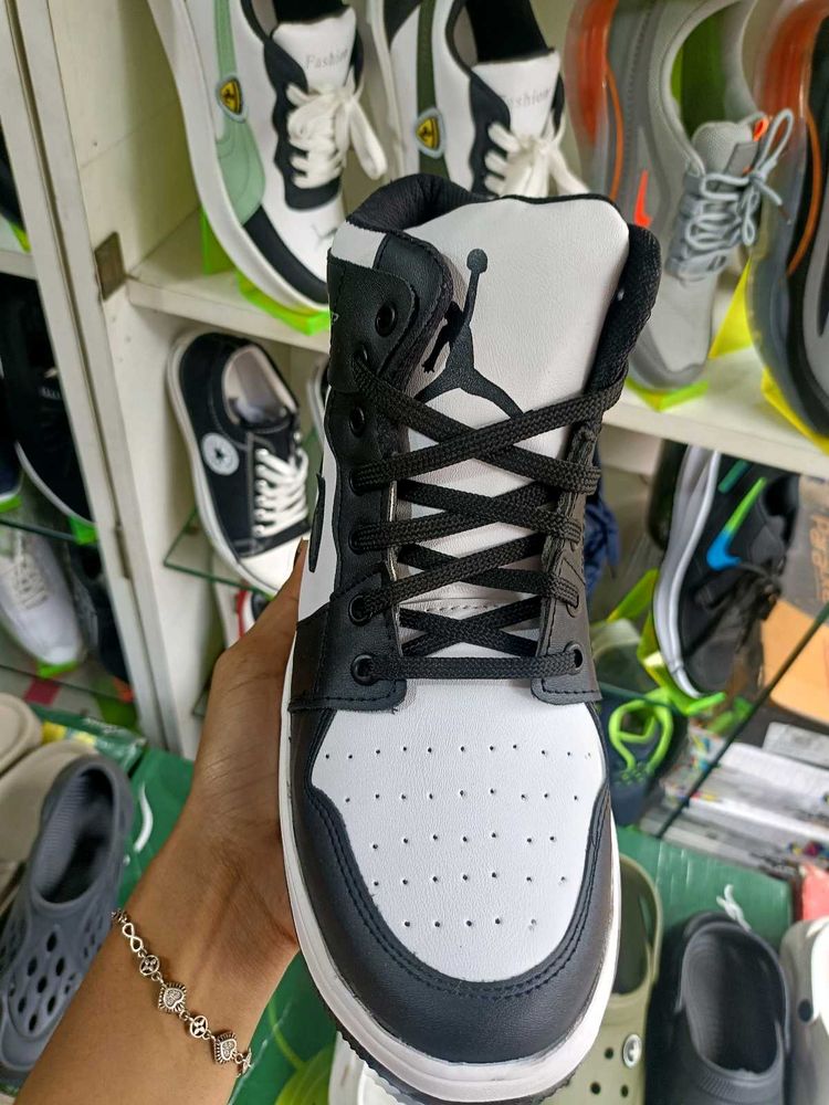 Women > Sneakers | New Nike Jordan First Copy | Freeup