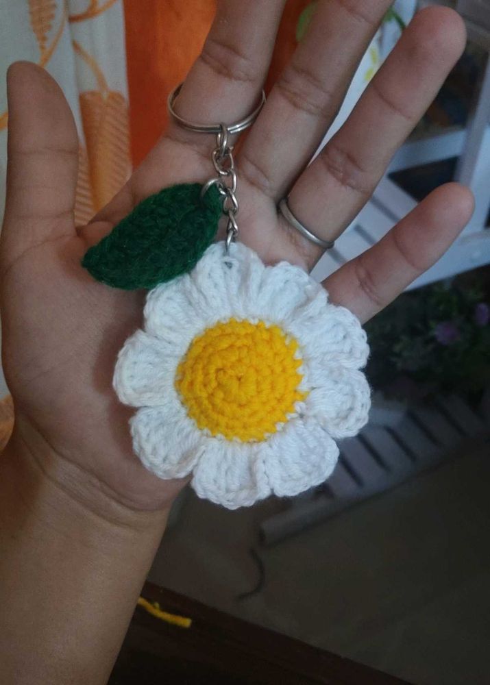 Handmade Daisy Keychain