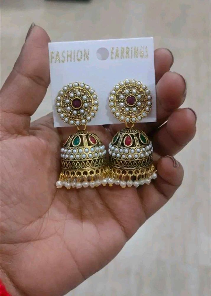 Jhumka Studs