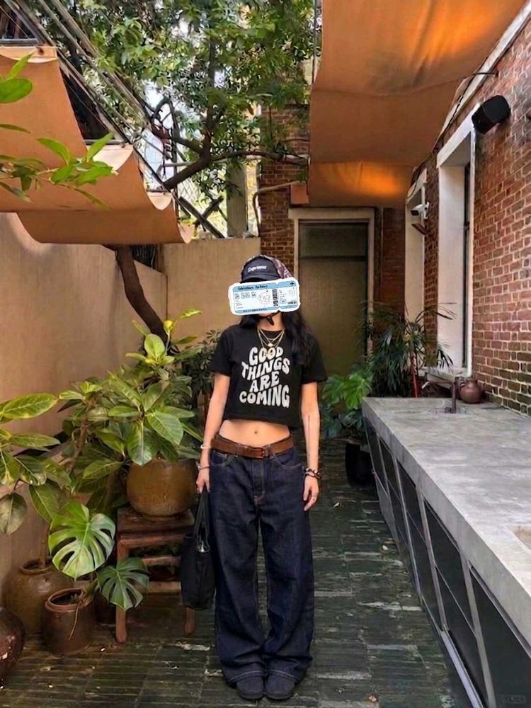 Retro Graphic Baby/Crop Tee