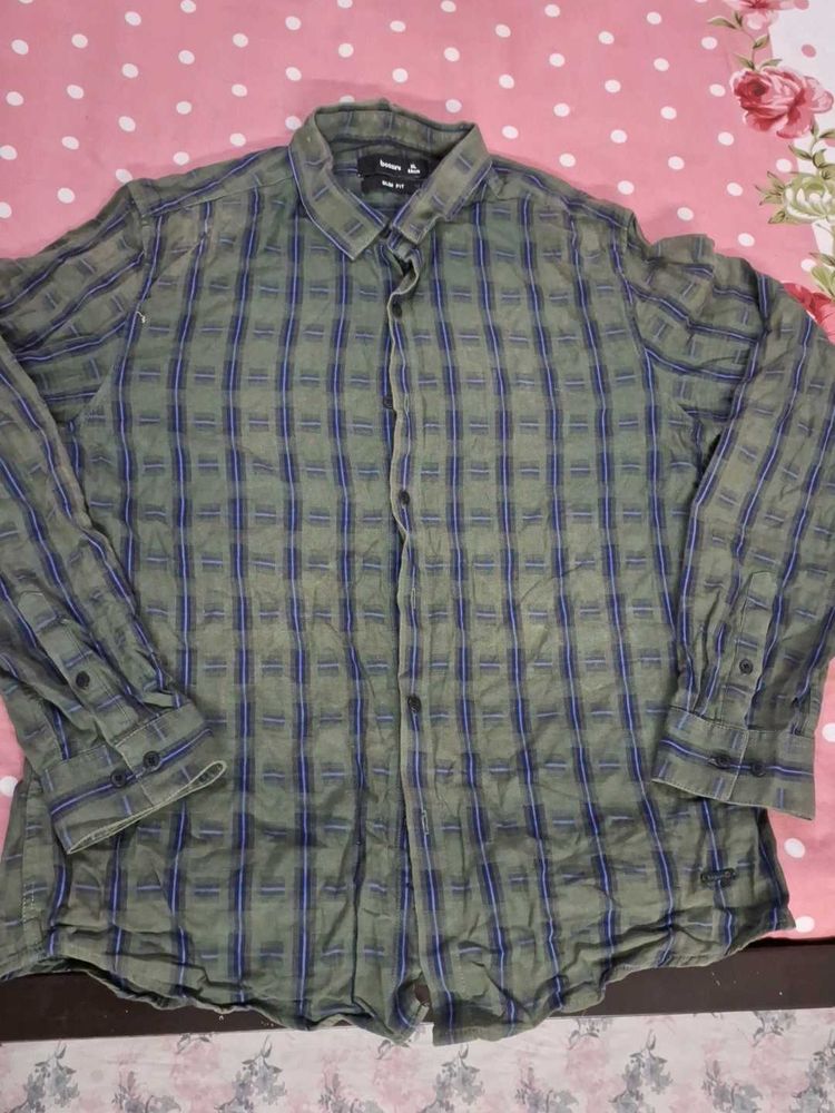 Men's Button-Down Plaid Shirt