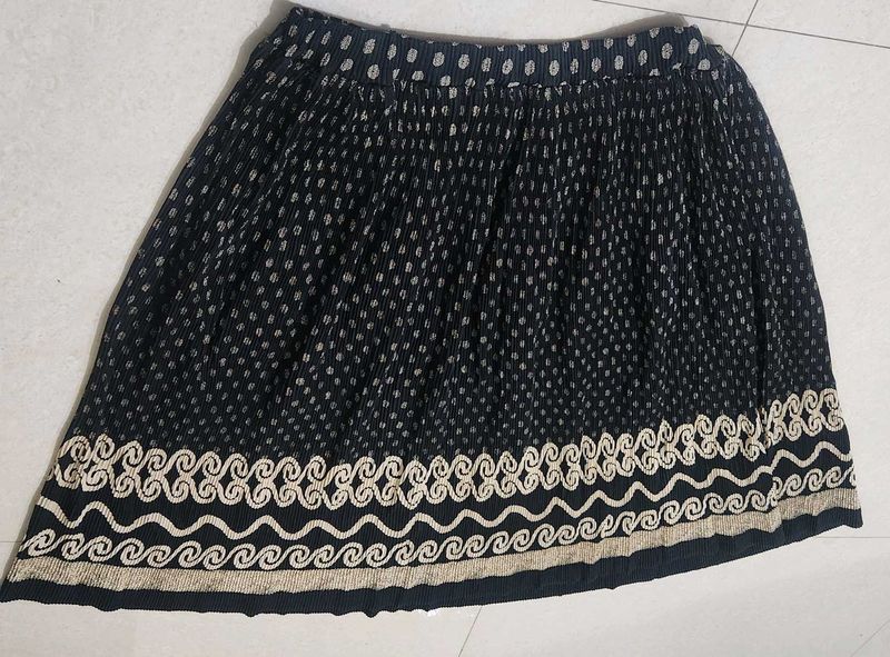 Black Pleated Skirt with Dotted Pattern