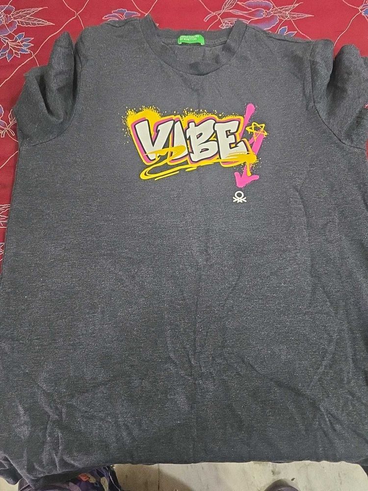 Benetton Vibe Graphic T-Shirt