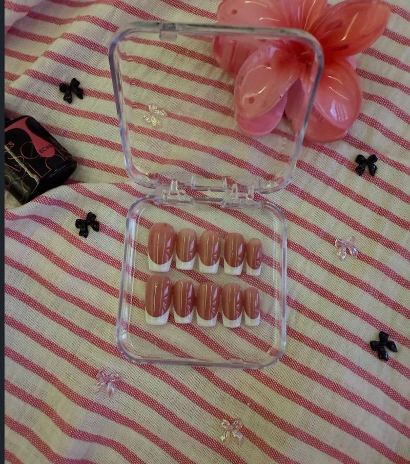Handmade French Tip Press-On Nails