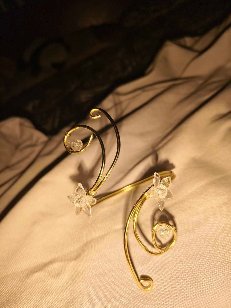 Boho Arm Cuff with Crystal Flowers🫠✨