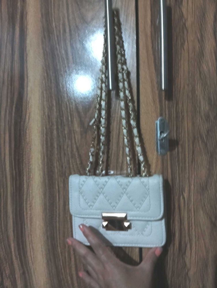 Chic Quilted Chain Sling Bag