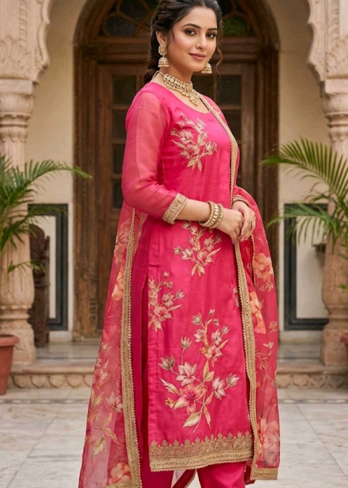 Pakistani karachi party wear Hand work 3 pc suit