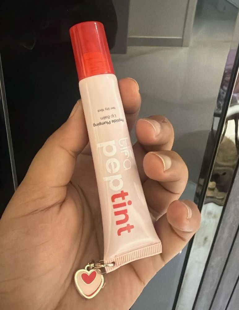 Plumping Lip Balm