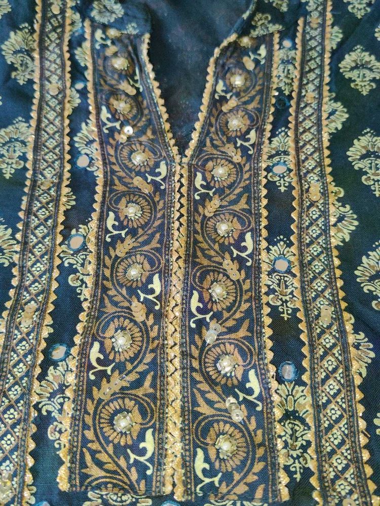 Elegant Teal &amp; Gold Embroidered Kurti