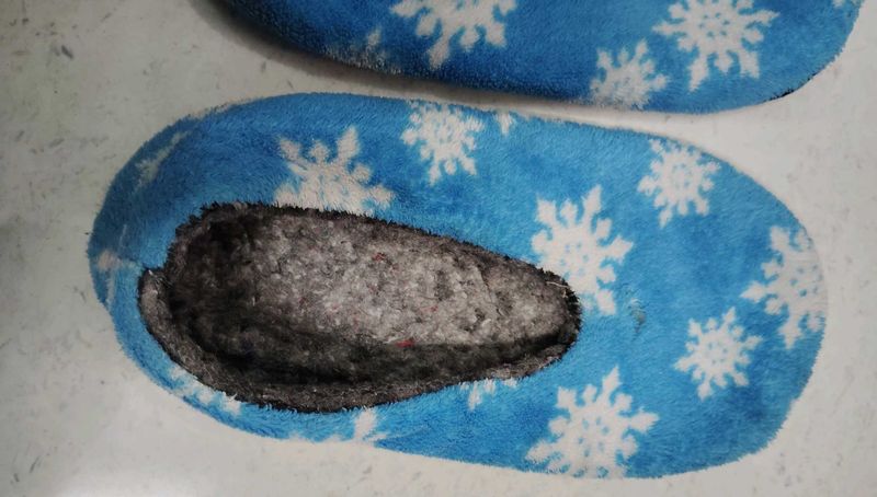 Cute Blue Snowflake Slippers