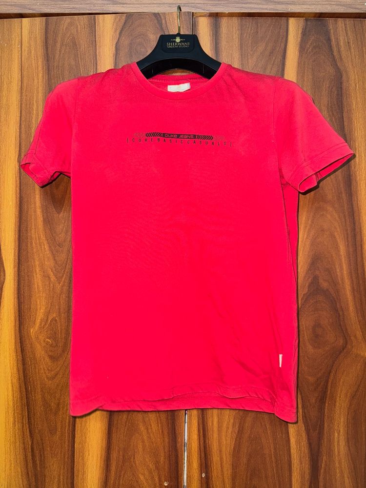 Duke Men's Red Cotton Body Fitted T-Shirt | Size M