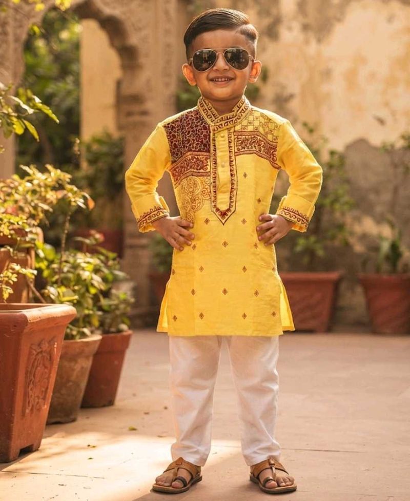 Kids Embroidered Kurta