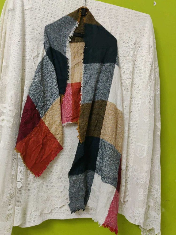 Stylish Plaid Scarf