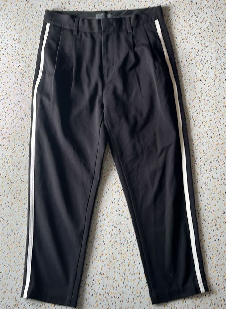 Stylish Black &amp; White Stripe Pants
