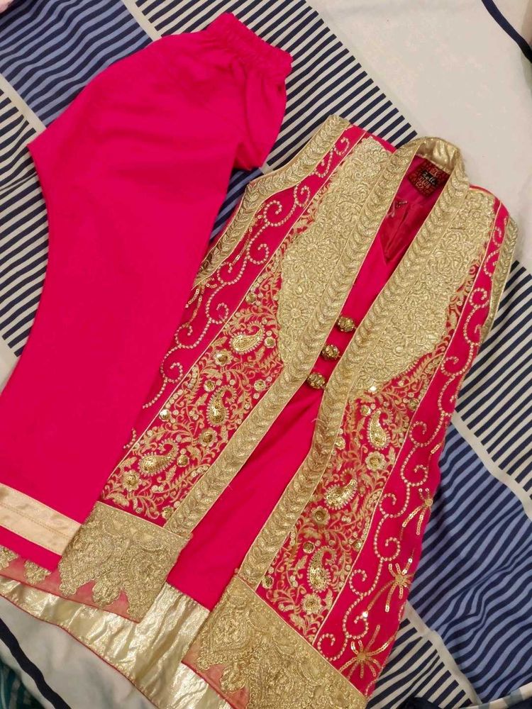 Pink &amp; Gold Embellished Indian Outfit