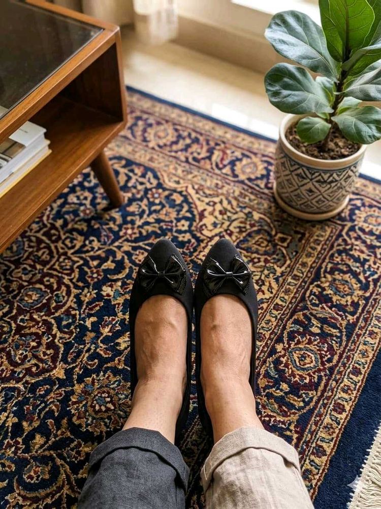 Stylish Black Bow Ballet Flats
