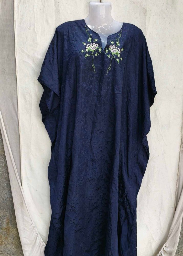 Elegant Navy Blue Embroidered Kaptan